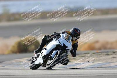 media/Nov-16-2025-Race Pace (Sun) [[8c5fa54630]]/Non Verified Riders (1st 20 Minutes)/1-Turn 14 (10am)/